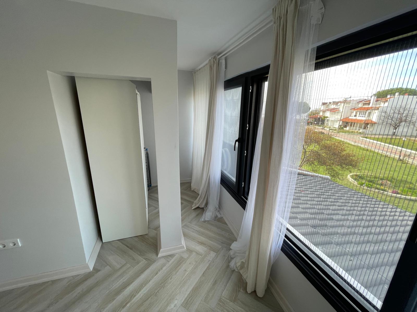 66eca6e7-228b-49a1-a88d-ee9902ed30af