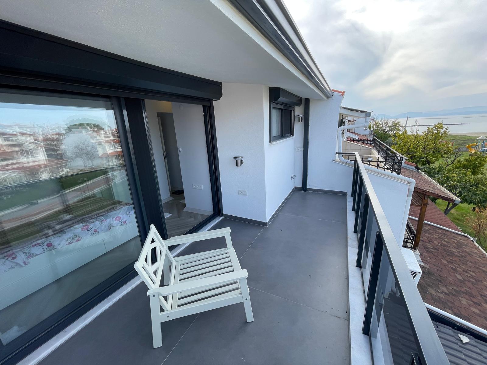 686f1b04-5522-4416-b7fb-b00c3bc31449