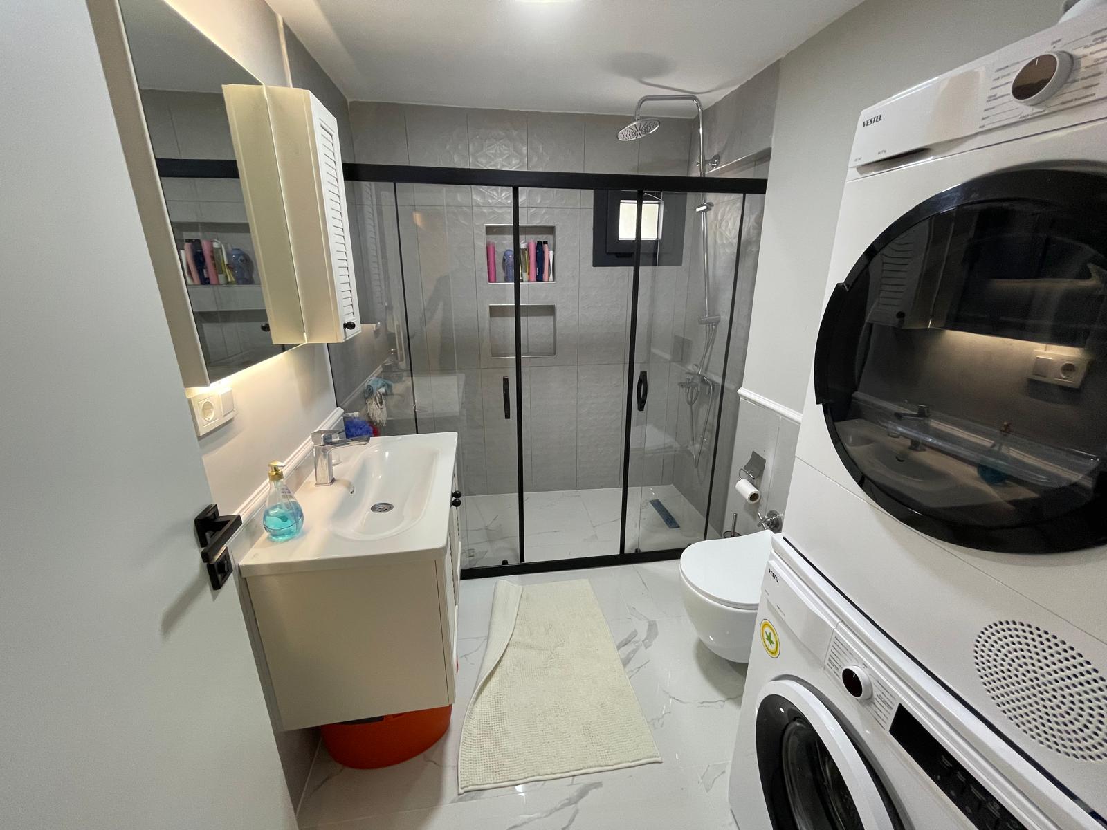 81680915-d6a0-4d27-9670-186f104f8ab9