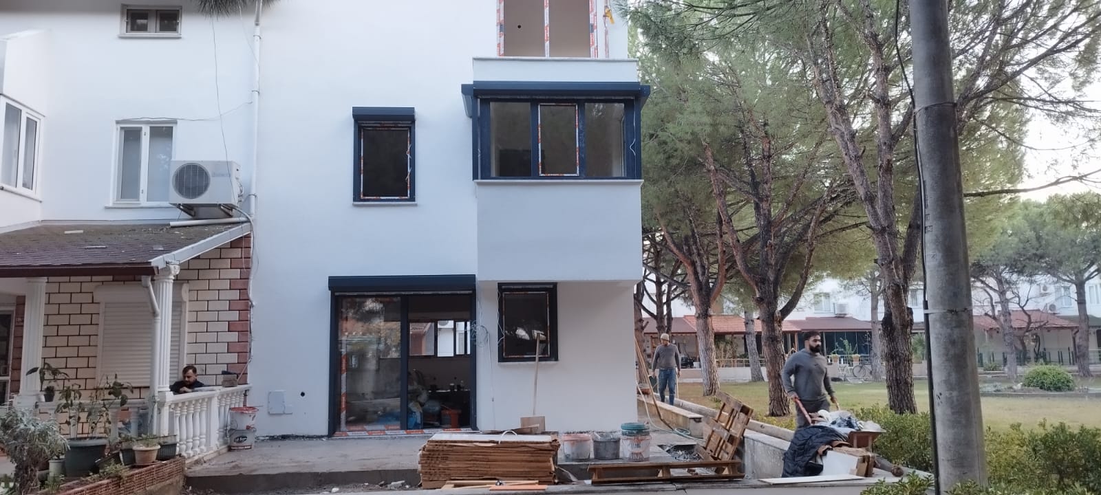 WhatsApp Image 2025-04-09 at 17.44.17 (2)