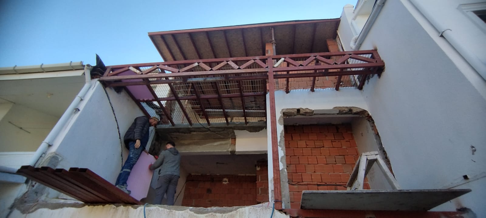 WhatsApp Image 2025-04-09 at 18.32.03 (2)