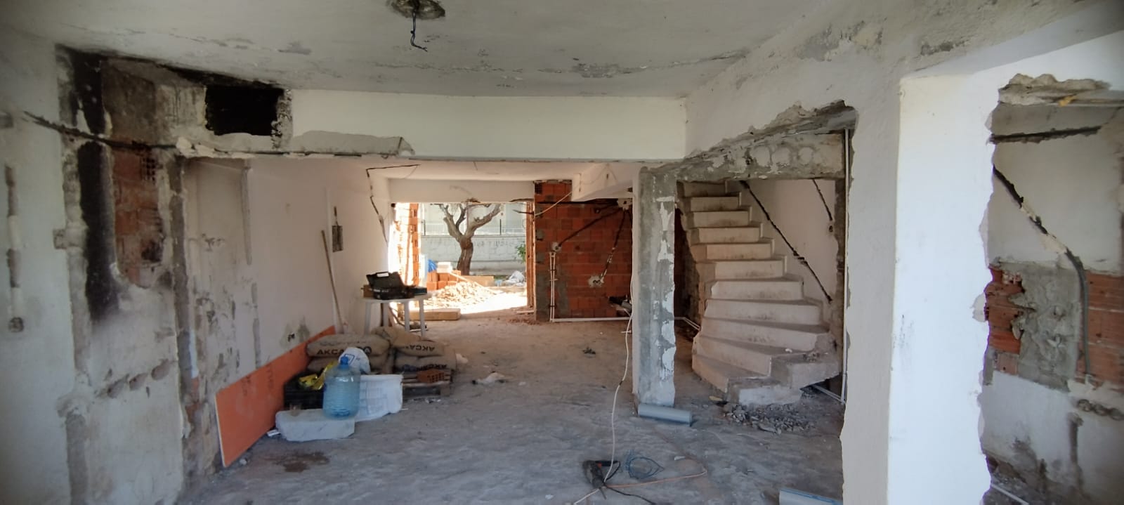 WhatsApp Image 2025-04-09 at 18.32.30