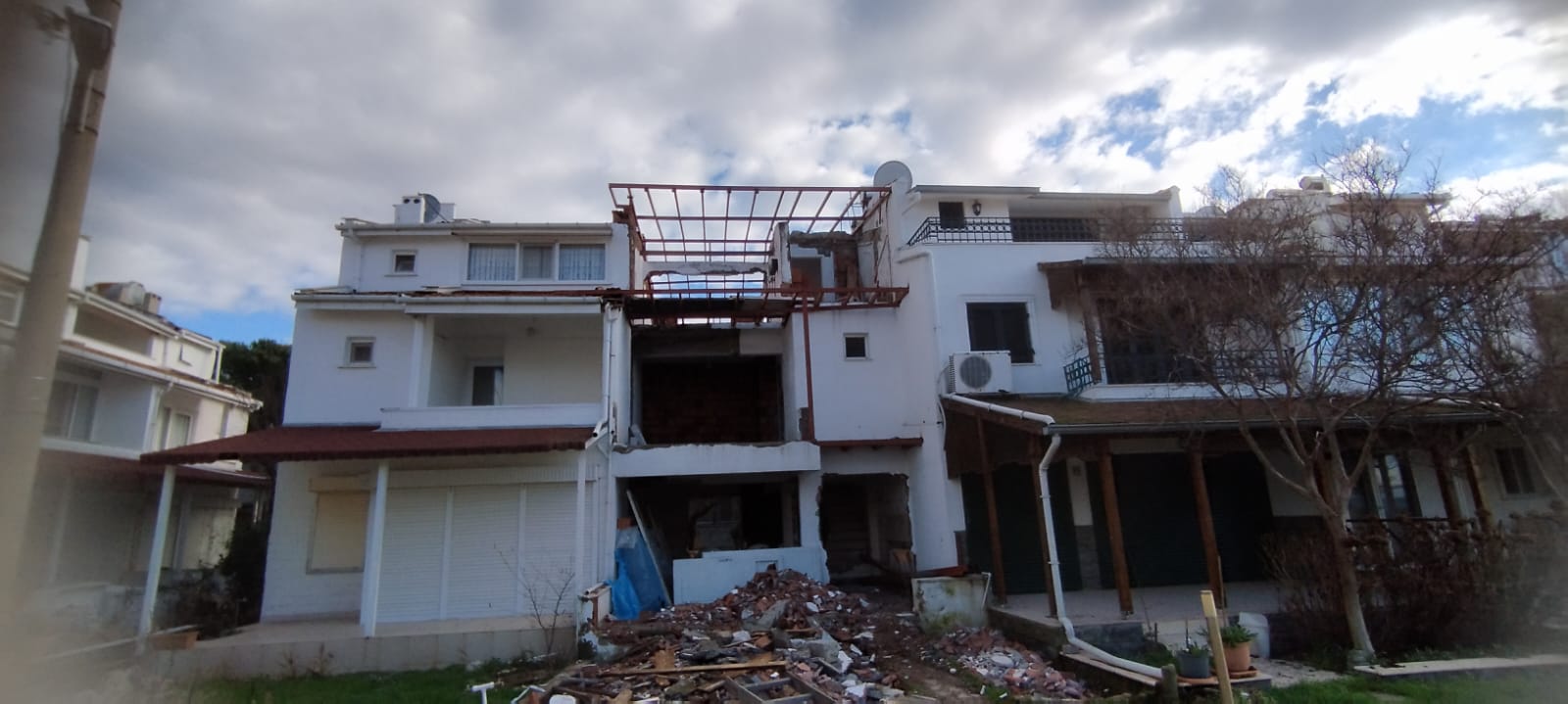 WhatsApp Image 2025-04-09 at 18.32.31 (2)