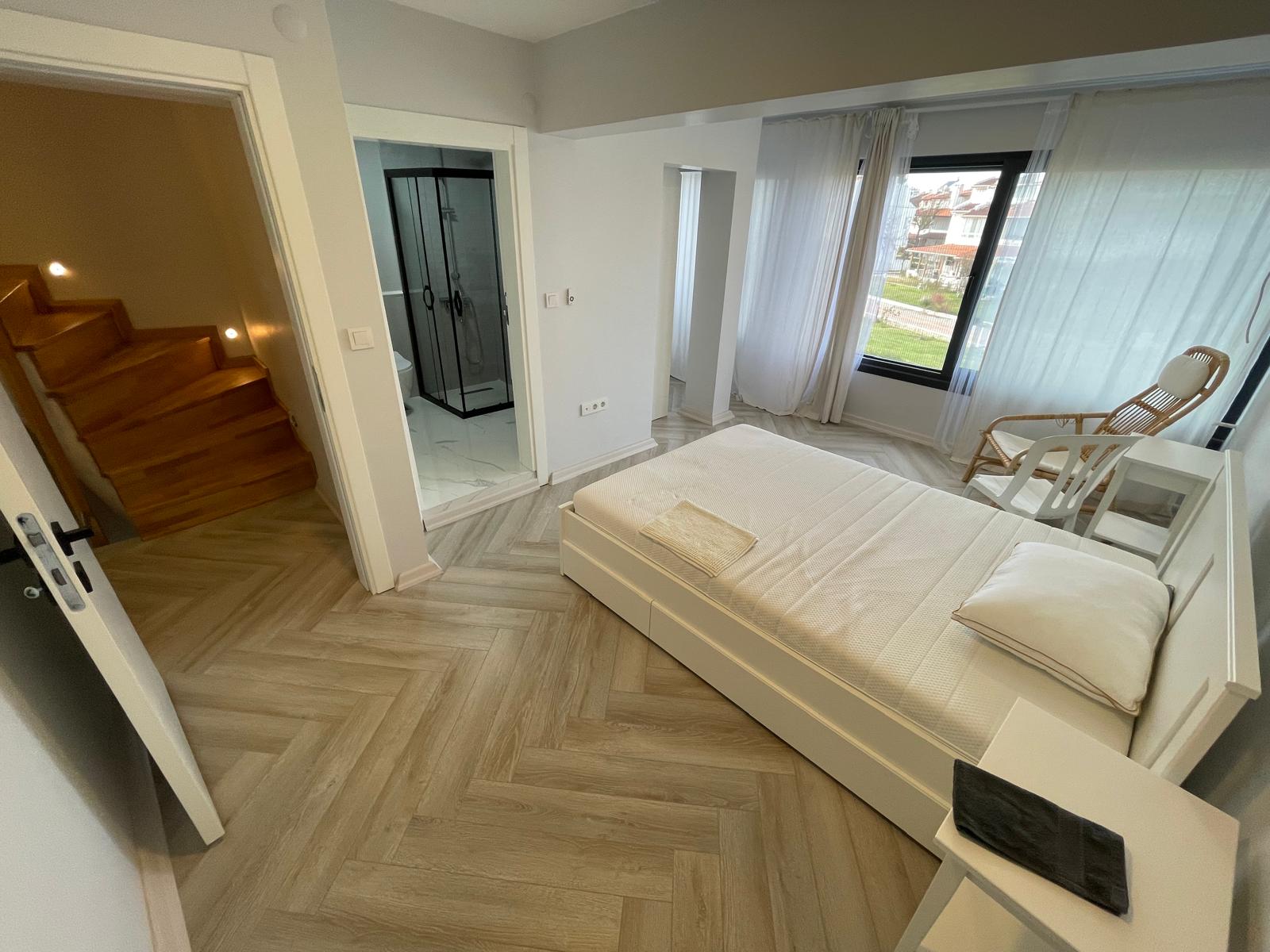 a124d589-f68c-4337-8aa5-8c8e82e8a3e0