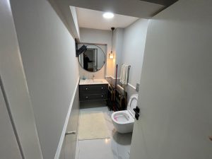 c2dca9a6-4758-4757-aeaf-fc5f09cc2d08