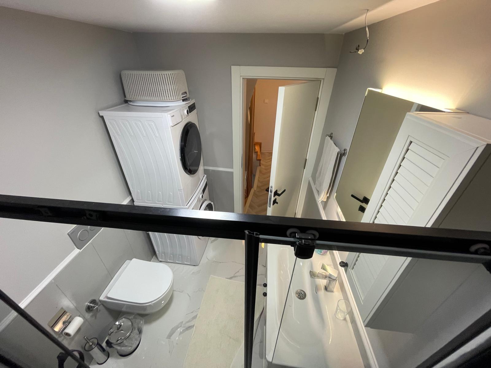 d89ba203-464c-44e6-bec5-5a6b62b390e4